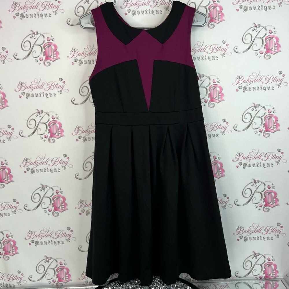 Vero Moda Dress flowy collar look Black royal Purple gold zipper detail